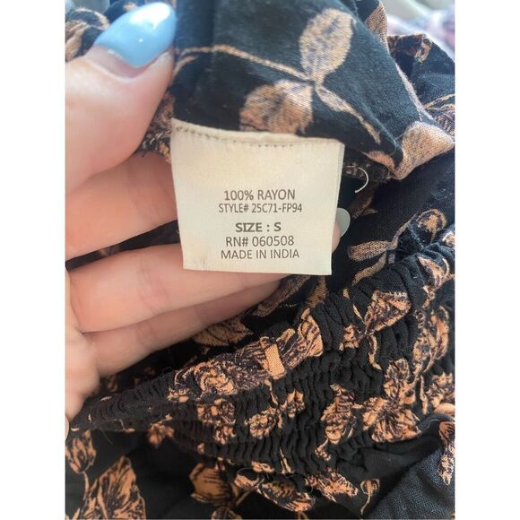 Francesca’s mi ami floral wide leg pants size s - Picture 9 of 9